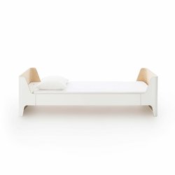 Lacquered white with natural interior