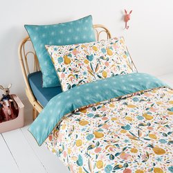 White background / fruit print