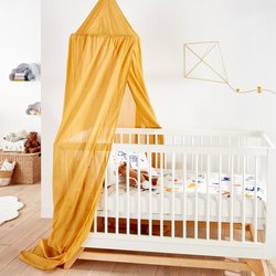 Straw yellow