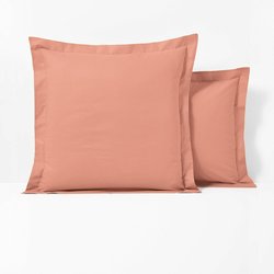 Peach pink