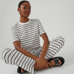 Black striped/white