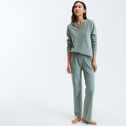 Almond green