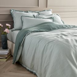 Grey green/green celadon
