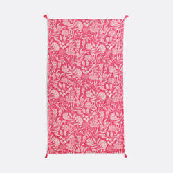 Print/pink background