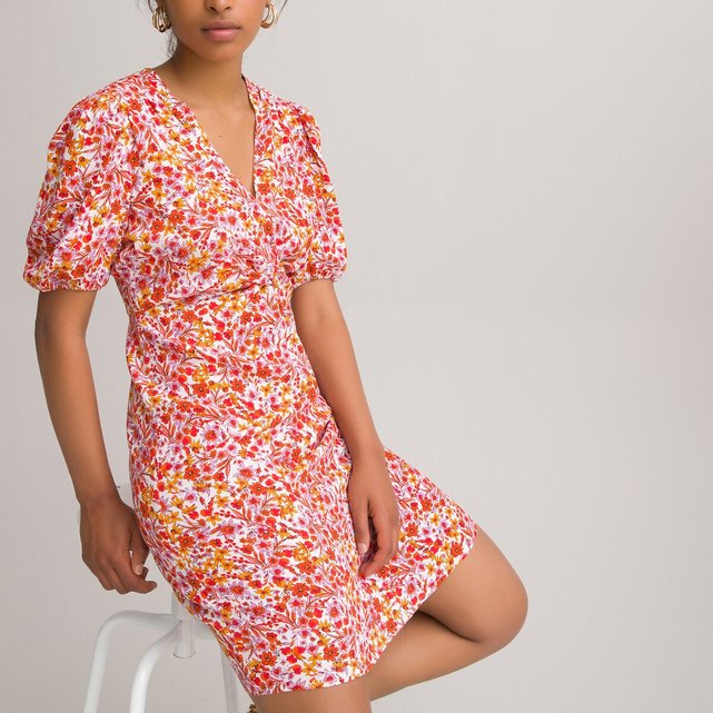 Κοντό ίσια φόρεμα με φλοράλ μοτίβο