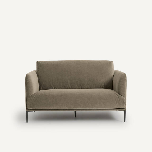 Διθέσιος καναπές από βελούδο stonewashed Oscar, σχεδίασης E.Gallina