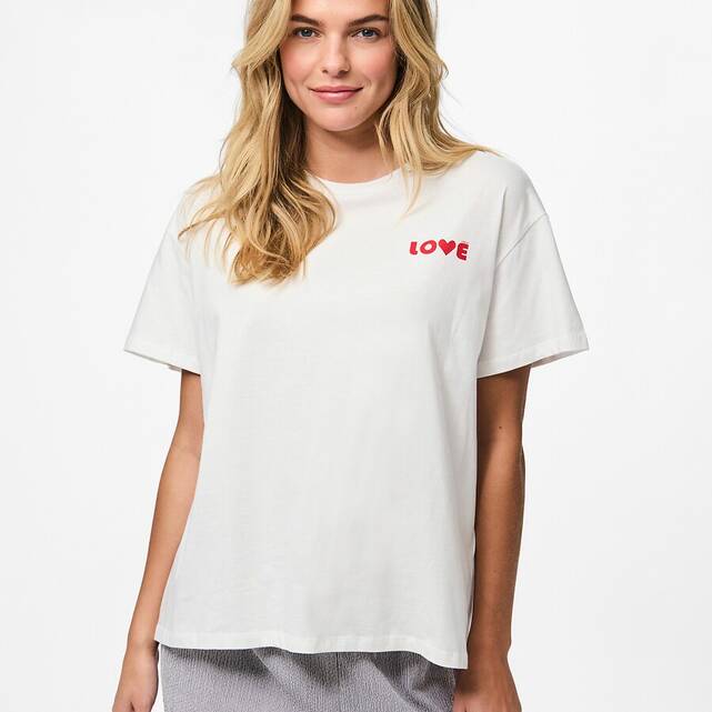T-shirt με κοντά μανίκια