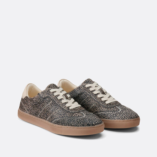 Ρετρό δερμάτινα sneakers με animal print