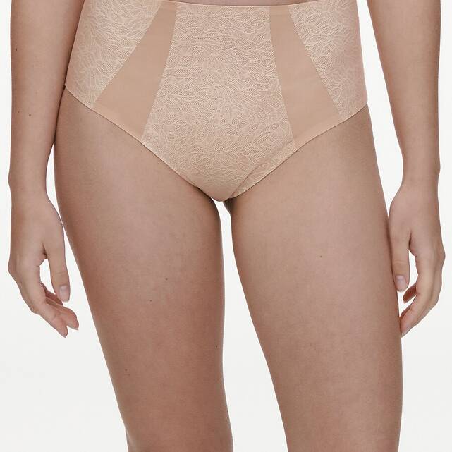 Ψηλόμεσο εσώρουχο PURE LACE