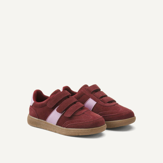 Δερμάτινα sneakers με αυτοκόλλητο κούμπωμα
